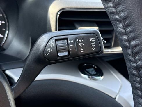 Used 2023 Ford Explorer XLT w/ Equipment Group 202A AWD/4WD image 12