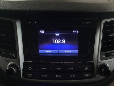 Used 2017 Hyundai Tucson SE image 25