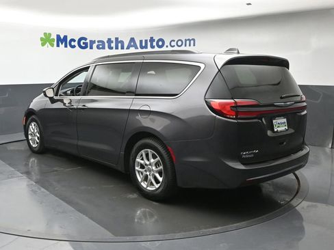 Used 2022 Chrysler Pacifica Touring-L FWD image 22