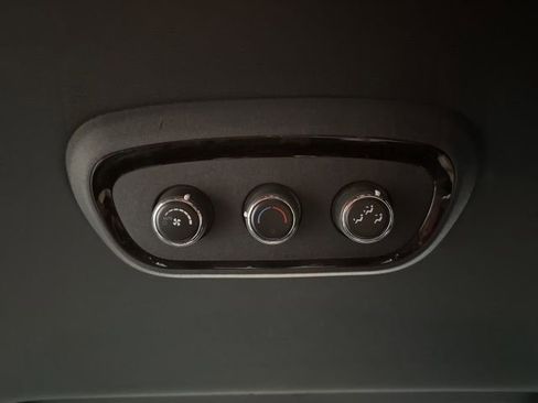 Used 2023 Dodge Durango GT image 40