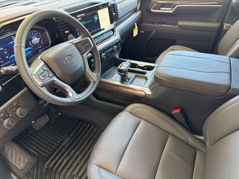 New 2026 Chevrolet Silverado 1500 RST w/ Convenience Package II AWD/4WD image 9