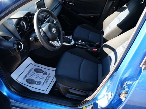 Used 2017 Toyota Yaris iA FWD image 10