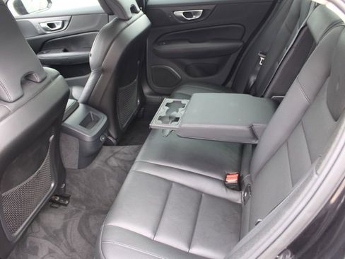 Used 2024 Volvo S60 B5 Plus image 25