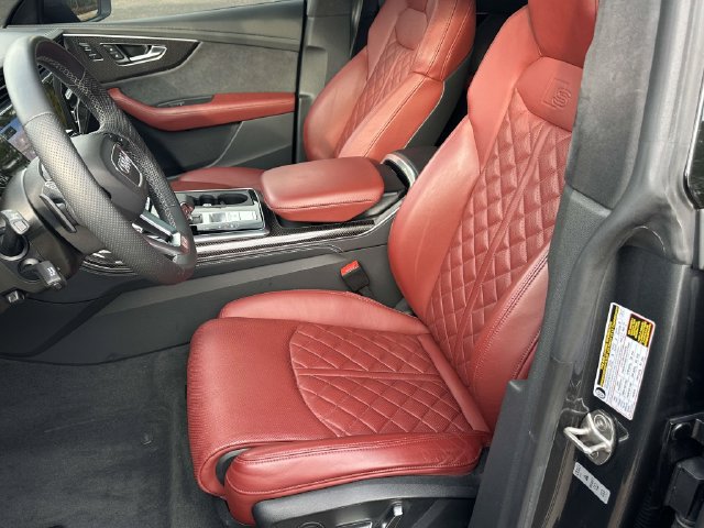 Used 2023 Audi SQ8 Prestige AWD/4WD image 21