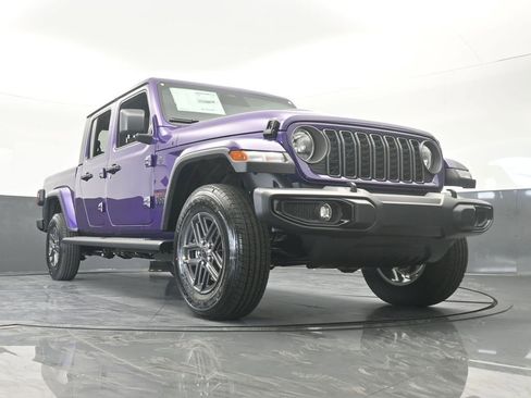 New 2026 Jeep Gladiator Sport image 55