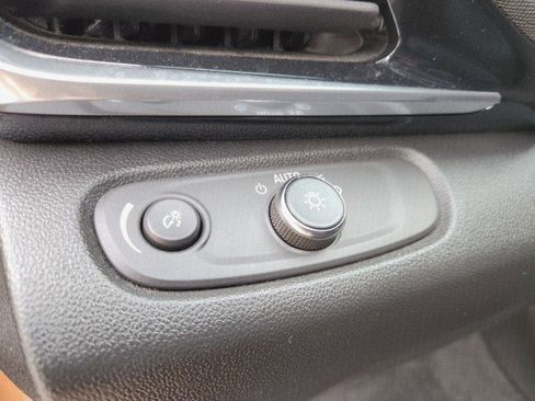 Used 2024 Buick Envista Sport Touring w/ Convenience I Package image 32