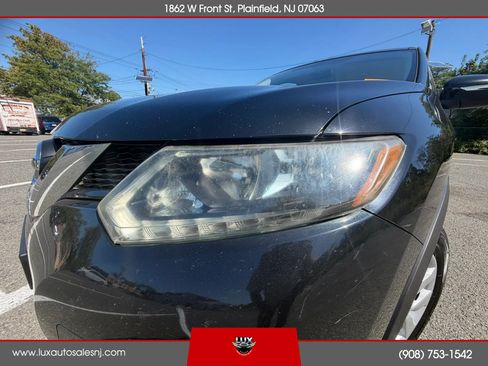 Used 2014 Nissan Rogue S AWD/4WD image 9