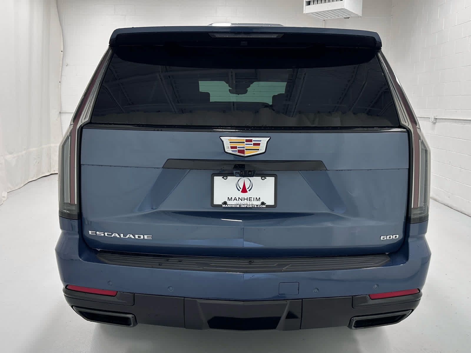 Used 2026 Cadillac Escalade Platinum Sport AWD/4WD image 7