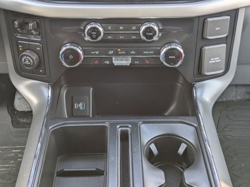 Used 2022 Ford F150 XLT w/ Equipment Group 302A High image 19