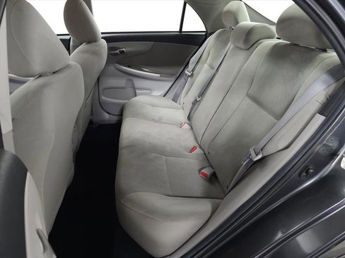 Used 2013 Toyota Corolla LE image 15