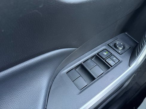 Used 2024 Toyota RAV4 LE AWD/4WD image 15