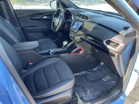 Used 2023 Chevrolet TrailBlazer RS w/ Sun and Liftgate Package AWD/4WD image 17