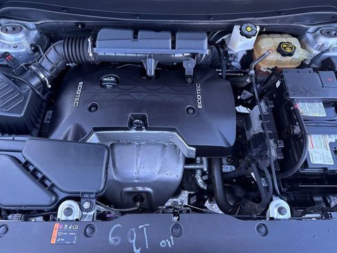 Used 2018 Buick Envision Essence image 35