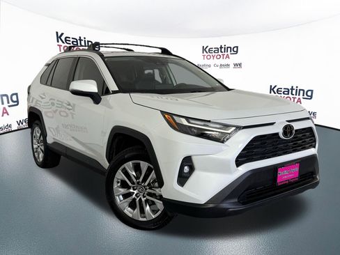 Used 2025 Toyota RAV4 XLE Premium image 3