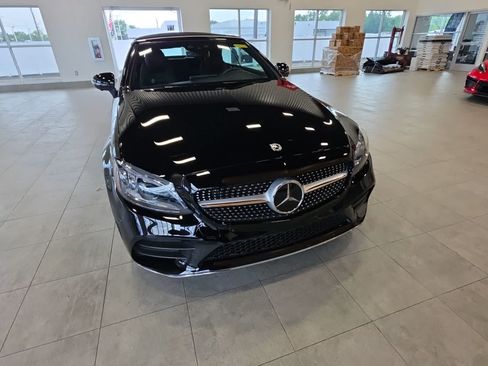 Used 2021 Mercedes-Benz C 300 4MATIC Cabriolet image 4