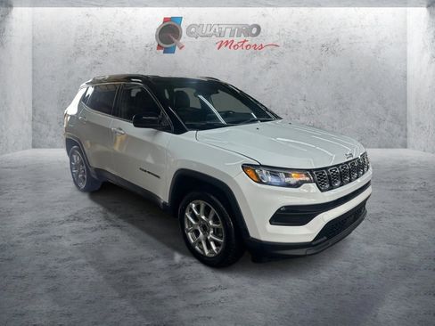 Used 2025 Jeep Compass Limited AWD/4WD image 8