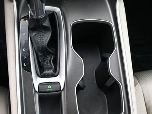 Used 2019 Honda Accord LX image 19