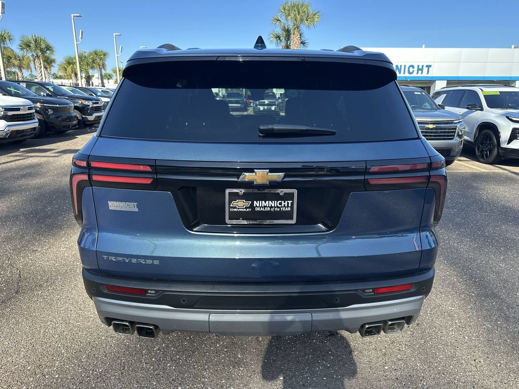 Used 2026 Chevrolet Traverse LT FWD image 15