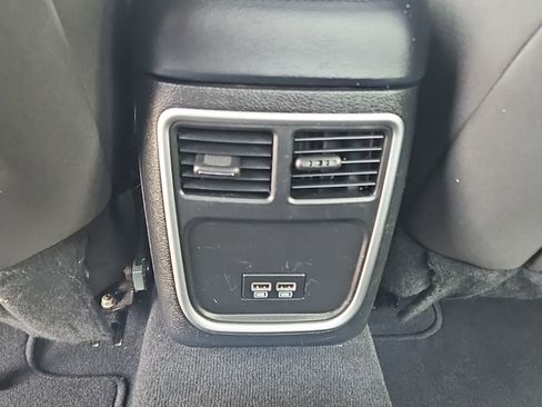 Used 2023 Dodge Charger SXT RWD image 25