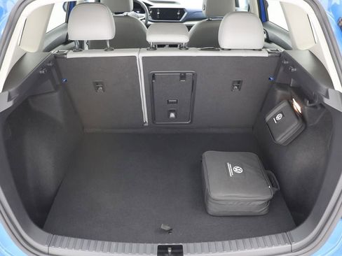 Used 2022 Volkswagen Taos SE image 29