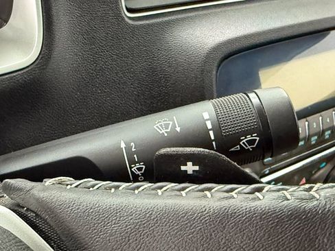 Used 2011 Chevrolet Camaro SS image 15