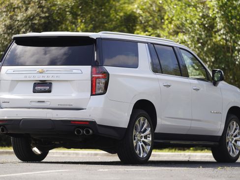 Used 2021 Chevrolet Suburban Premier w/ Premium Package image 47