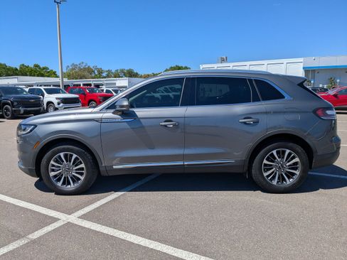 Used 2023 Lincoln Nautilus FWD w/ Premium Package image 7