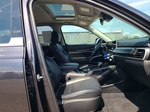 Used 2025 Kia Telluride S FWD image 31