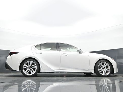 Used 2023 Lexus IS 300 w/ Comfort Package RWD image 28