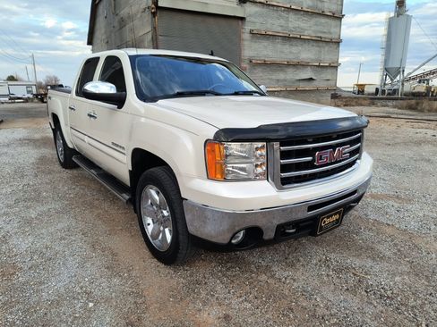Used 2013 GMC Sierra 1500 SLT w/ SLT White Diamond Edition image 2