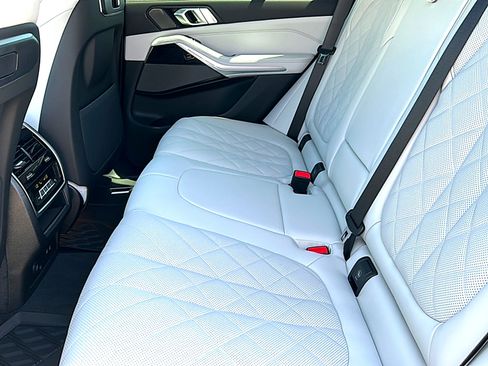 New 2026 BMW X5 sDrive40i w/ M Sport Package RWD image 16