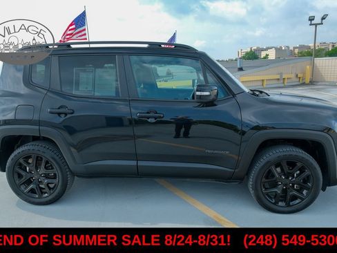 Used 2022 Jeep Renegade Altitude w/ Convenience Group AWD/4WD image 5