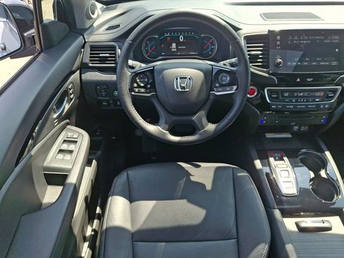 Used 2022 Honda Pilot Elite image 11