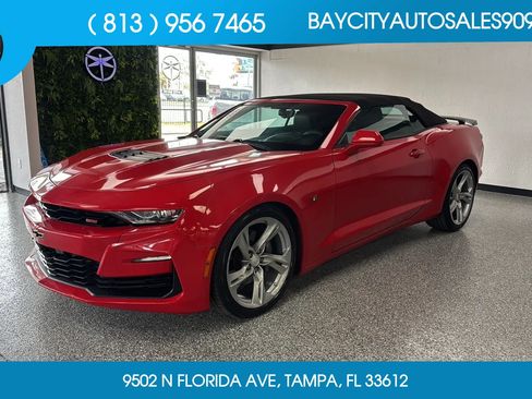 Used 2019 Chevrolet Camaro SS RWD image 1