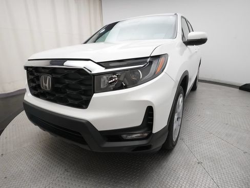 Used 2025 Honda Passport EX-L image 12