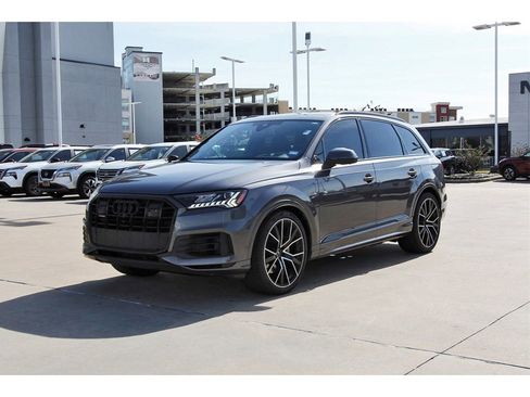 Used 2023 Audi Q7 3.0T Prestige w/ Prestige Package image 2