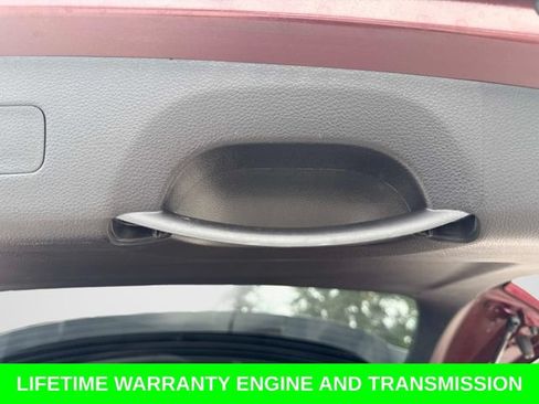 Used 2025 Kia Carnival FWD image 13