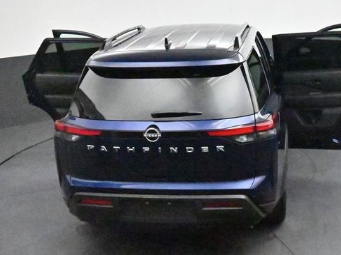 Used 2025 Nissan Pathfinder SV FWD image 45