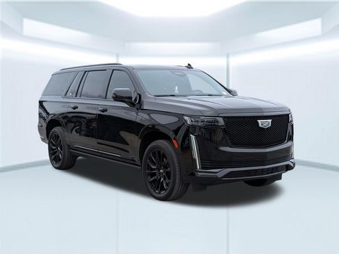 Used 2024 Cadillac Escalade ESV Sport Platinum w/ LPO, ONYX Package AWD/4WD image 7