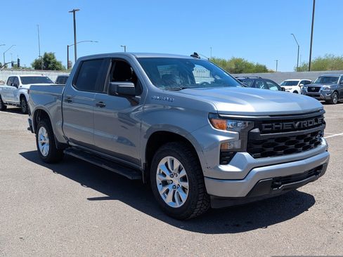 Used 2023 Chevrolet Silverado 1500 Custom RWD image 7