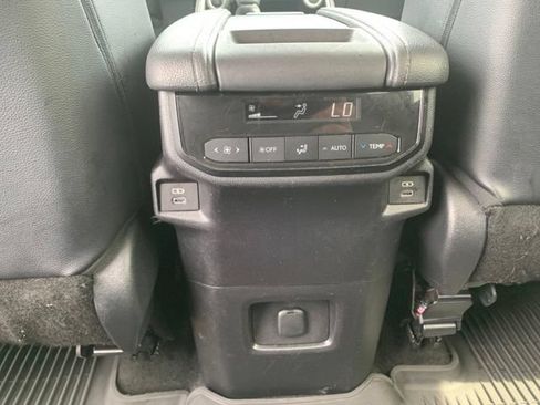 Used 2024 Toyota Grand Highlander AWD image 15