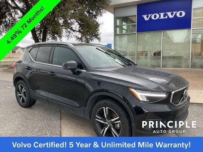 Certified 2025 Volvo XC40 B5 Core