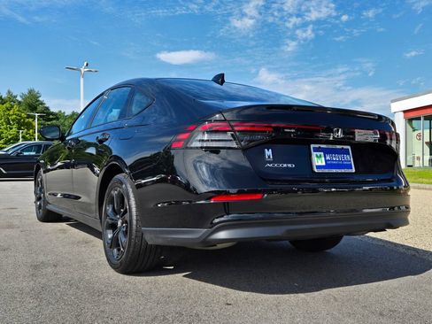 Used 2025 Honda Accord SE image 3