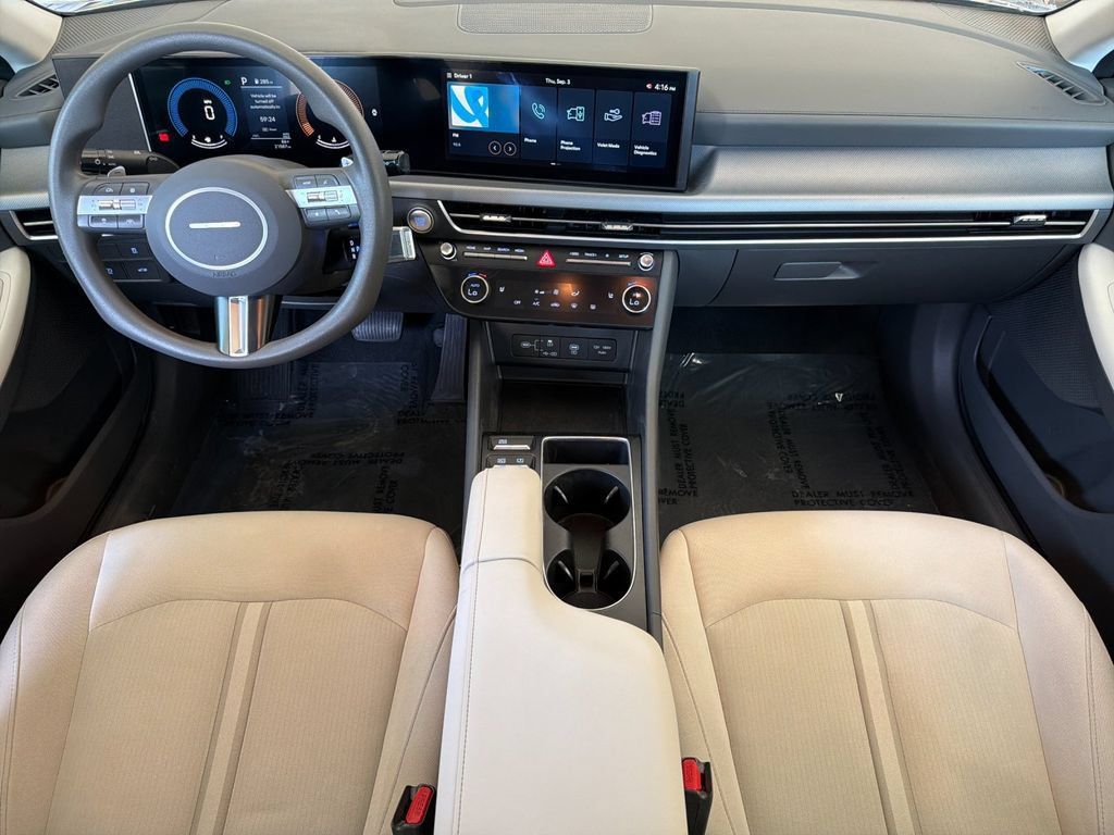 Used 2025 Hyundai Sonata SEL FWD image 12