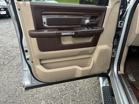 Used 2017 RAM 1500 Laramie Longhorn w/ Convenience Group image 10