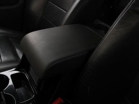 Used 2010 Ford Escape Limited image 16