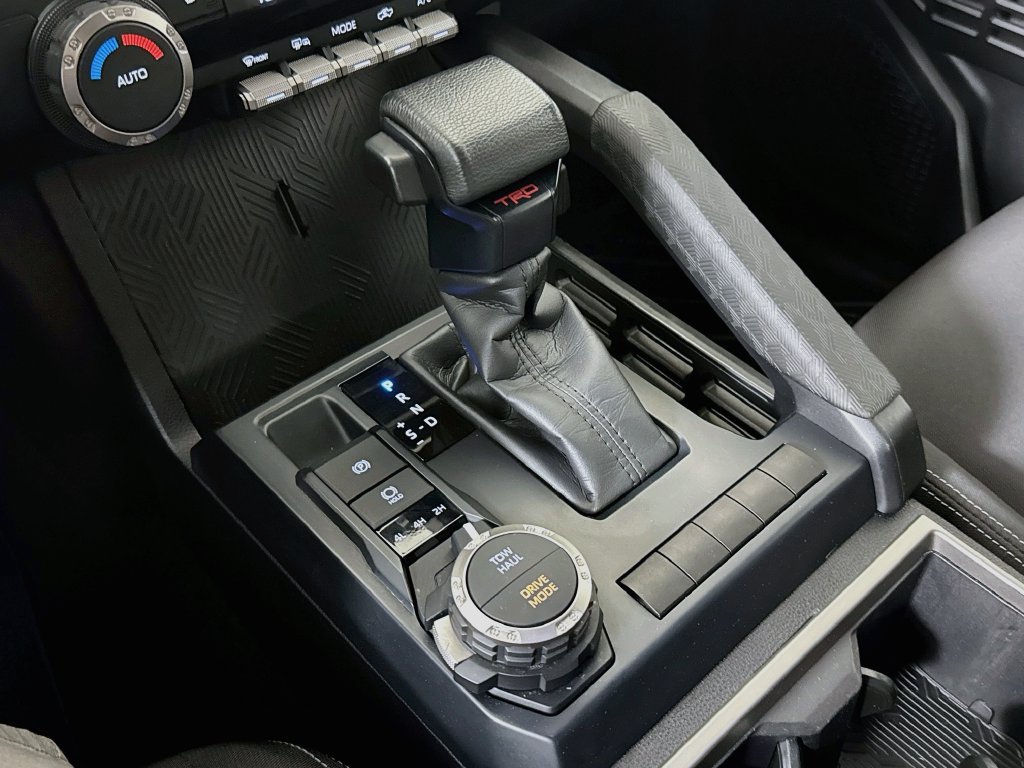 Used 2024 Toyota Tacoma TRD Sport AWD/4WD image 18