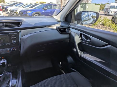 Used 2018 Nissan Rogue Sport S w/ S Appearance Package image 16