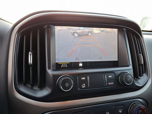 Used 2020 Chevrolet Colorado Z71 image 24