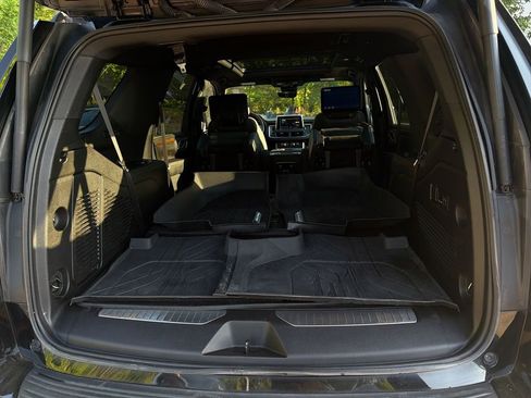 Used 2023 Chevrolet Tahoe Premier w/ Premium Package 2 AWD/4WD image 21